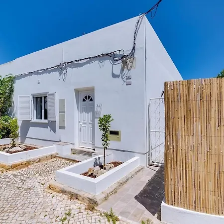 Casa Bom Jardim By Enjoy Your * Olhão